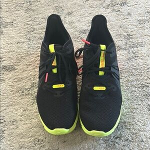 Nike Air Max Men's Black and Yellow Shoes